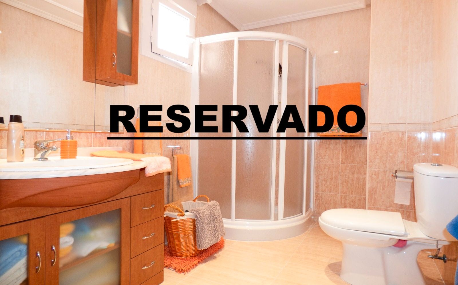 Baño de Casa o chalet en venta en Chozas de Canales con Calefacción, Jardín privado y Terraza