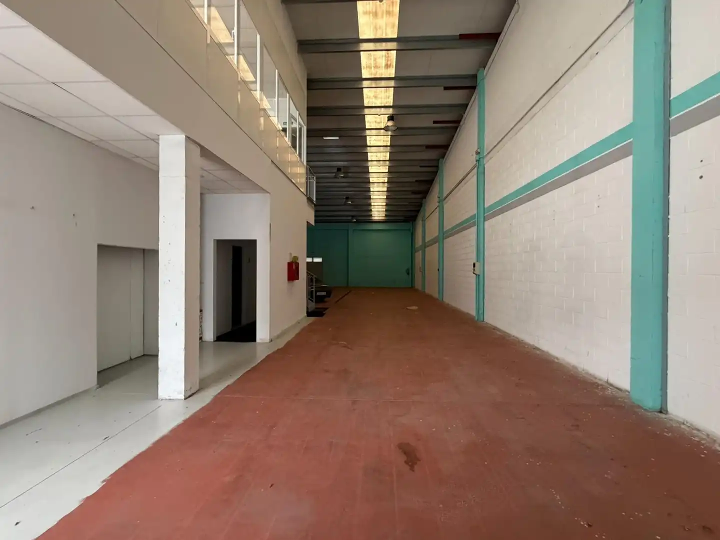 Industrial building to rent in Centro, imagen 2