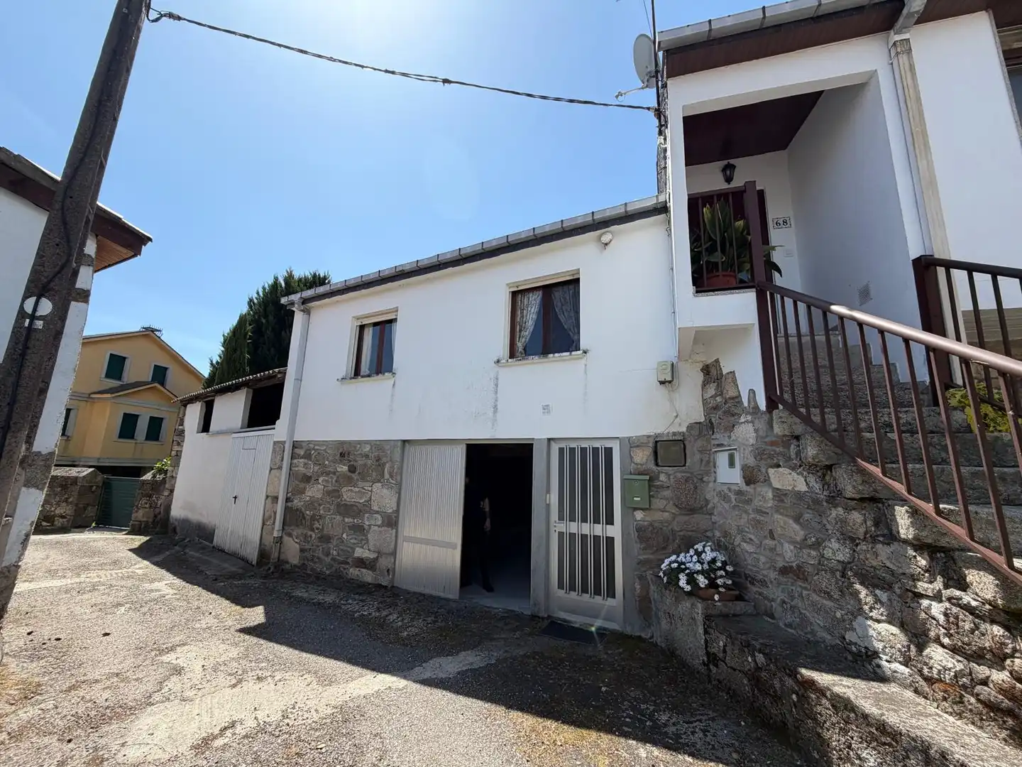 Exterior view of Detached homes for sale in San Xoán de Río  with Heating, Parquet flooring and Furnished