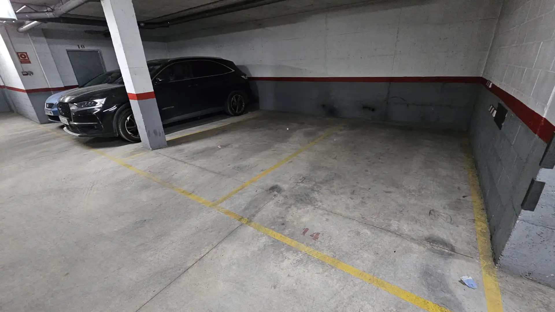 Parking de Piso de alquiler en Málaga con Aire acondicionado y Amueblado