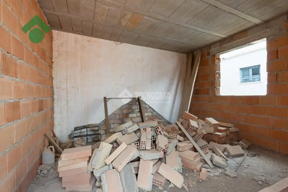 Casa adosada en venda en Otívar amb Terrassa i Balcó