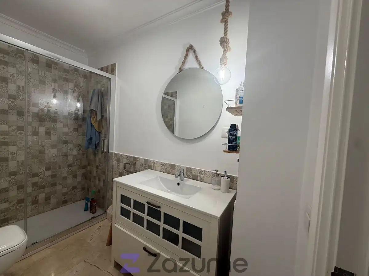 Bathroom of Flat for rent in Las Palmas de Gran Canaria  with Terrace, Furnished and Oven