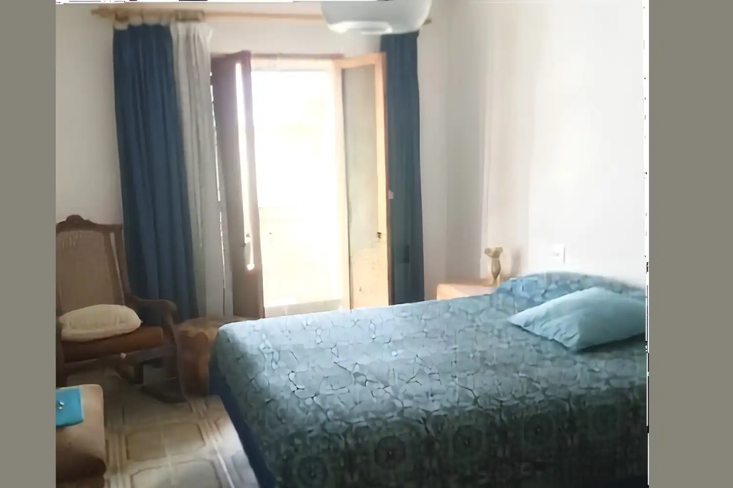 Bedroom of Houses for sale in Requena  with Furnished