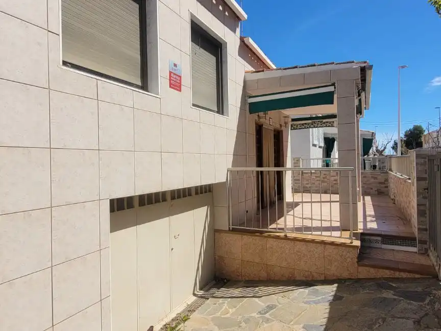 Villa zum Verkauf in Calle Malaga 22, imagen 2