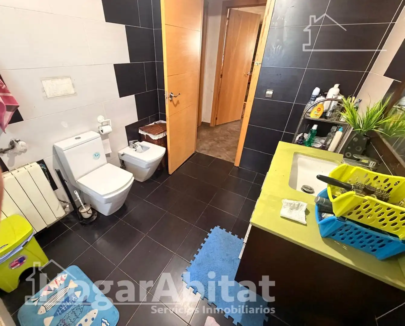 Baño de Casa o chalet en venta en Chiva con Aire acondicionado, Calefacción y Jardín privado