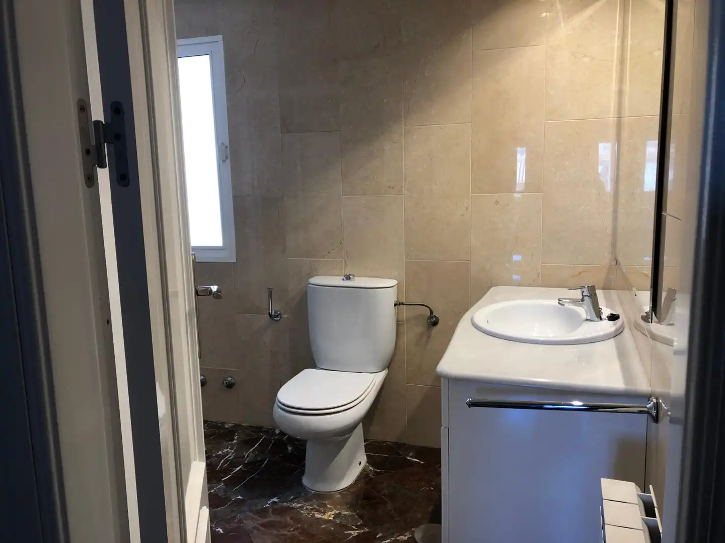 Bany de Casa o xalet en venda en Jaén amb Terrassa, Traster i Balcó