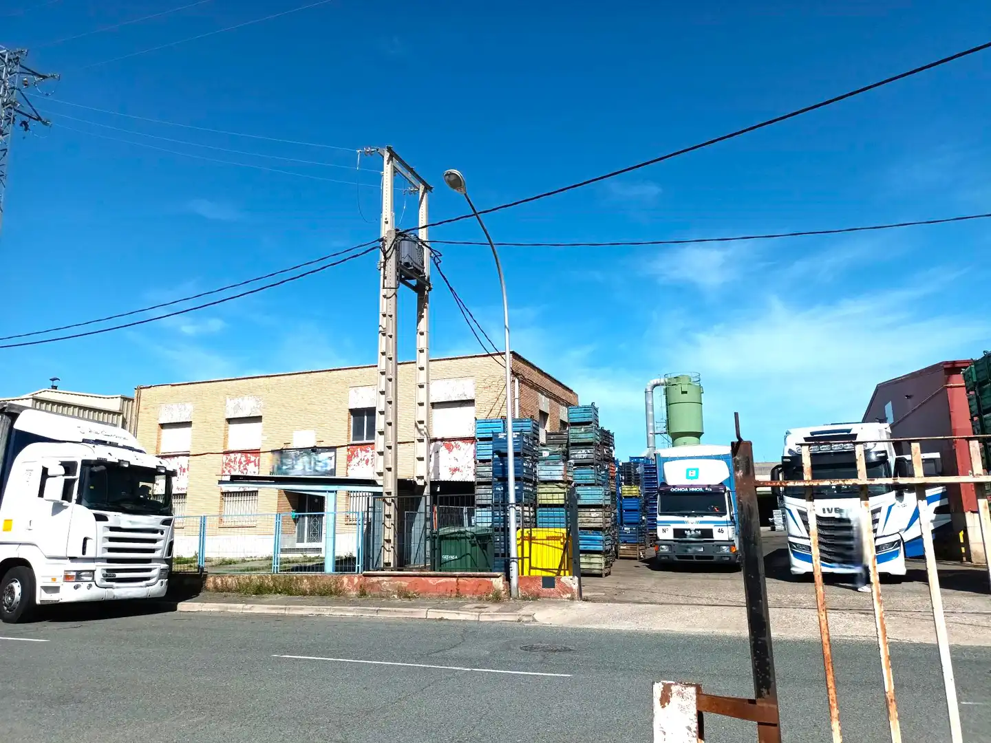 Nau industrial en venda a CANDADO