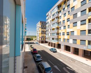 Exterior view of Flat to rent in León Capital 