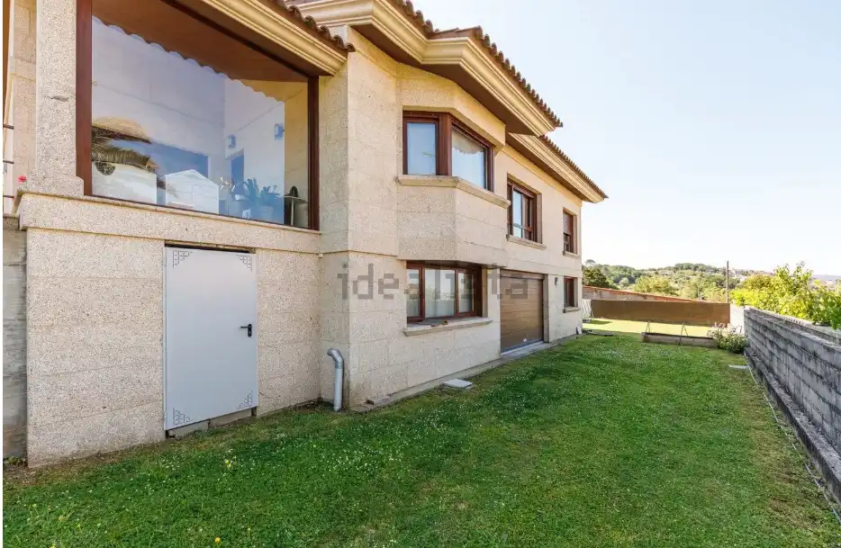 Vista exterior de Casa o chalet en venta en Soutomaior con Calefacción