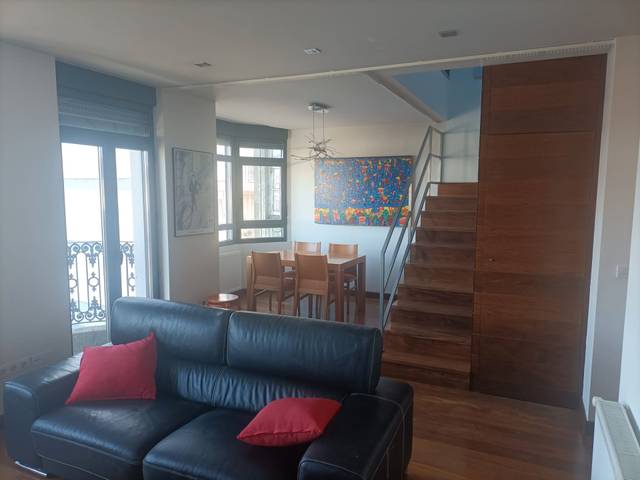 Piso en Alquiler en Rúa Bolaño Rivadeneira en Centro - Recinto Amurallado