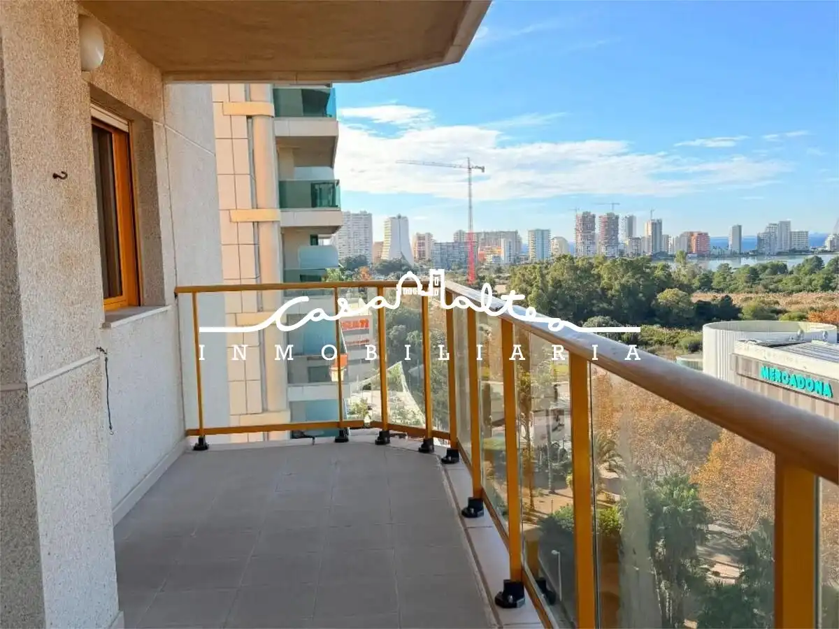 Terrassa de Pis en venda en Calpe / Calp amb Aire condicionat, Calefacció i Jardí privat