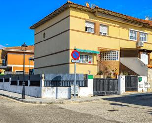 Exterior view of Single-family semi-detached for sale in Seseña  with Air Conditioner, Heating and Parquet flooring