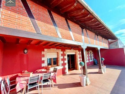 Terrassa de Casa adosada en venda en Miengo amb Calefacció, Jardí privat i Terrassa