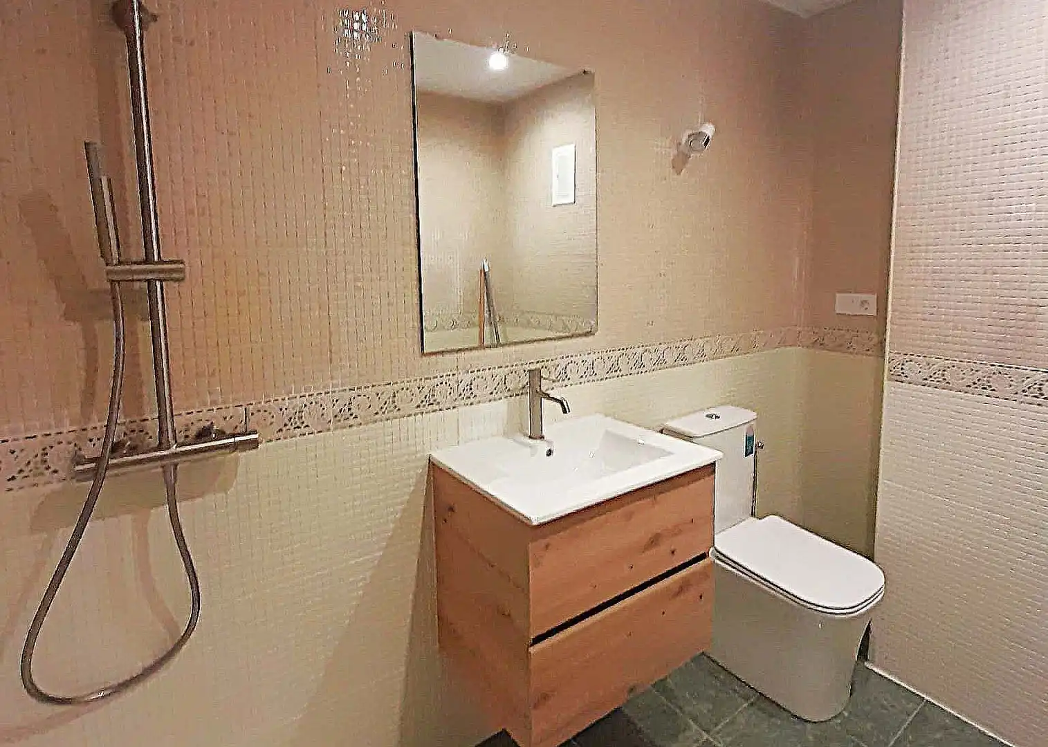 Bathroom of Flat for sale in Málaga