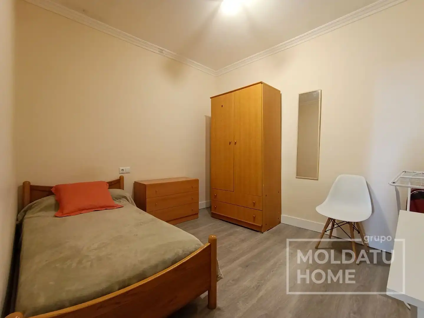 Bedroom of Flat for sale in Irun   with Furnished