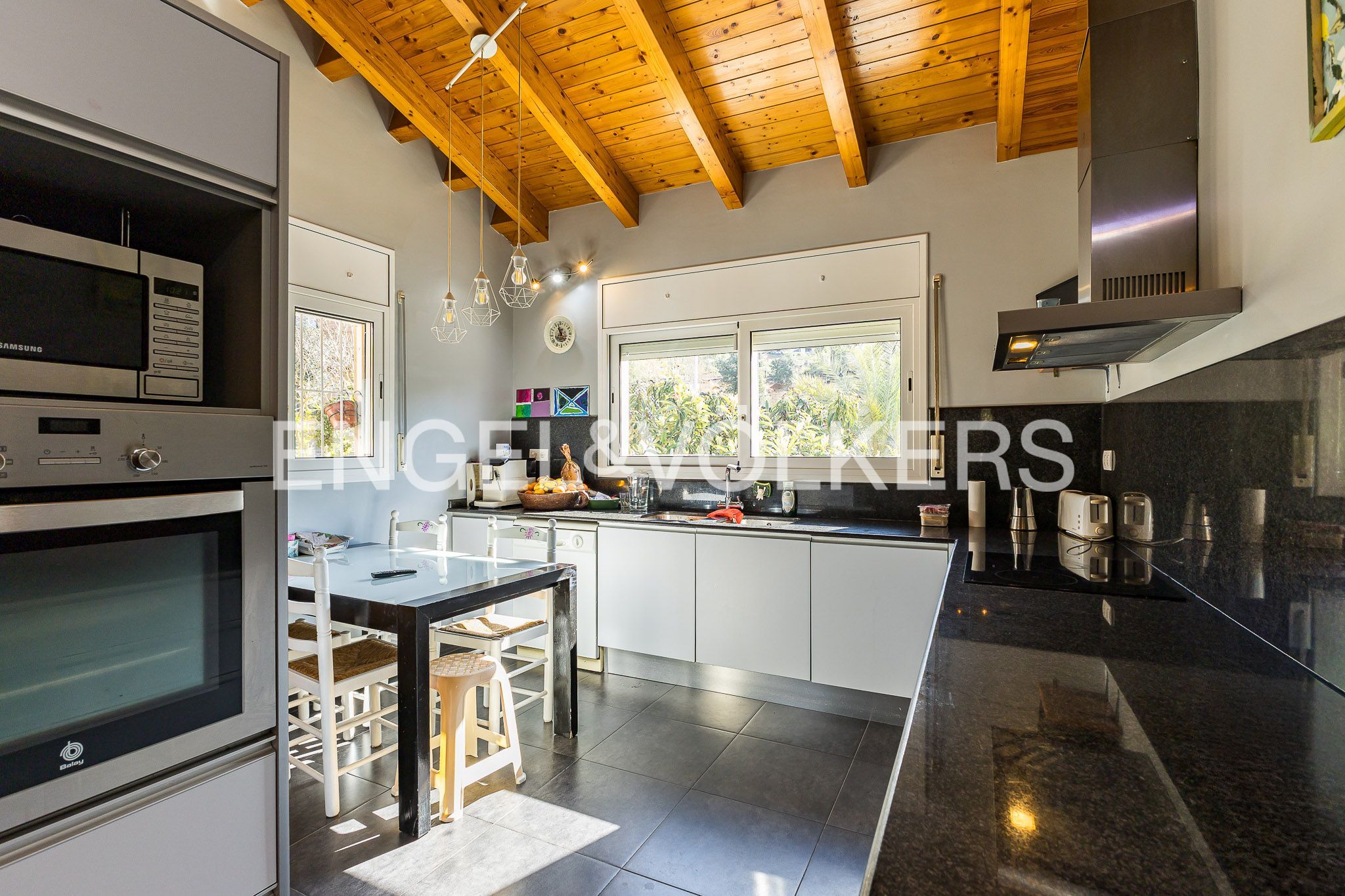 Cocina de Casa o chalet en venta en Rubí con Calefacción, Jardín privado y Parquet