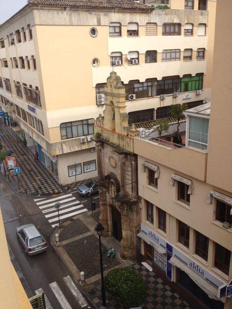 Vista exterior de Pis de lloguer en Algeciras amb Calefacció i Terrassa