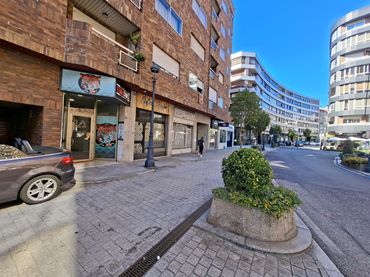 Local comercial en alquiler en Rúa López Mora 60