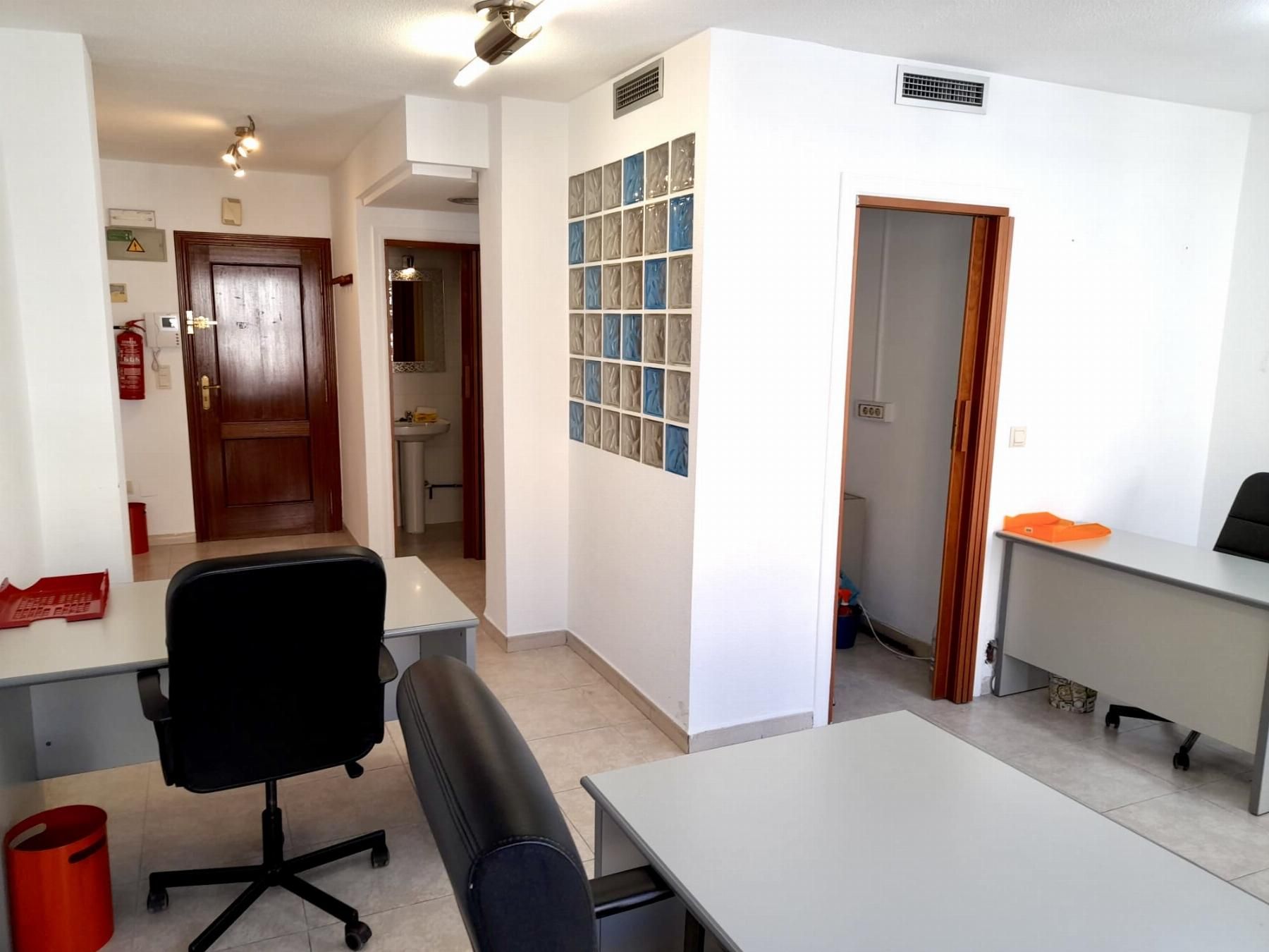 Büro zum Verkauf in Lorca mit Klimaanlage