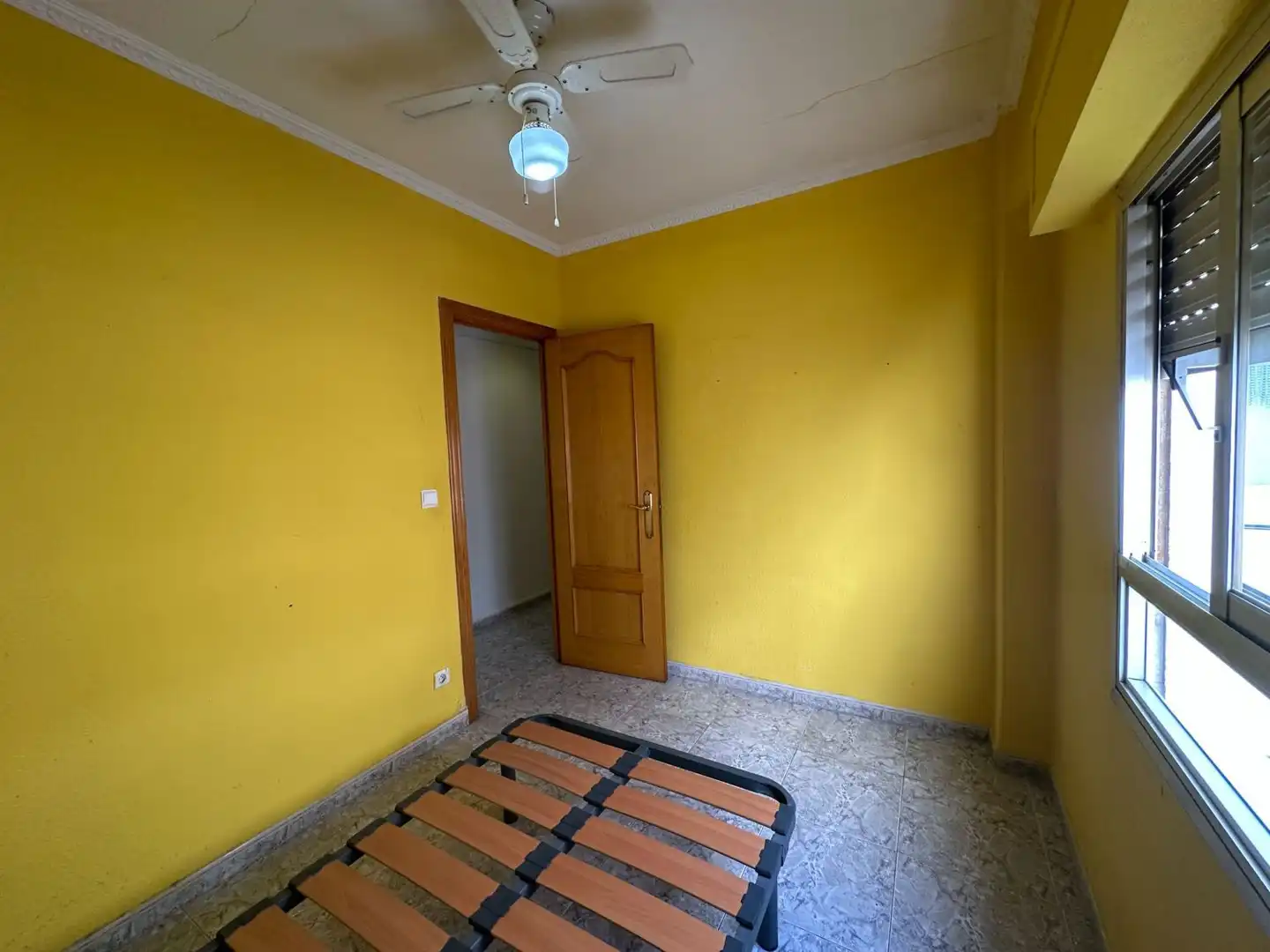 Bedroom of Flat for sale in Torrent  with Air Conditioner and Balcony