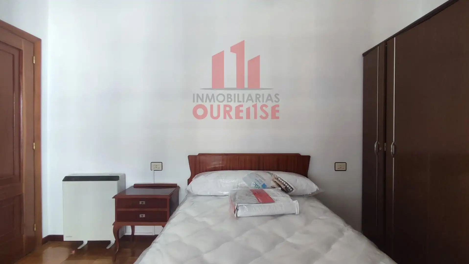 Bedroom of Flat for share in Ourense Capital   with Heating and Furnished
