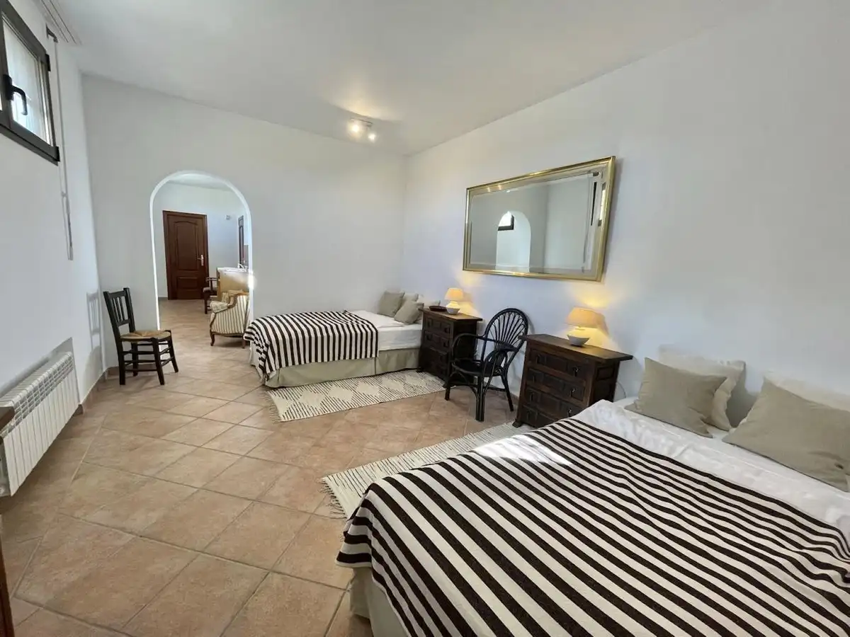 Dormitori de Casa o xalet de lloguer en Marbella amb Aire condicionat, Jardí privat i Terrassa