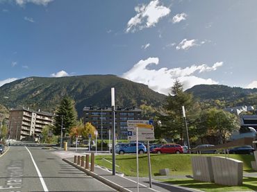 Business premises to rent in françois Mitterrand