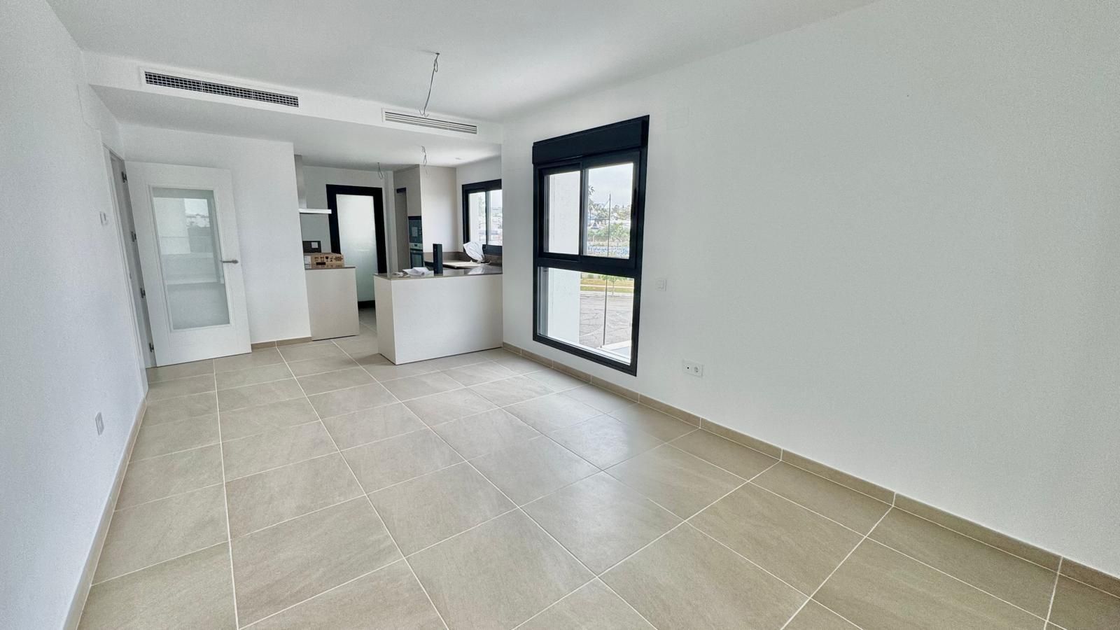 Cocina de Apartamento de alquiler en Torremolinos con Aire acondicionado, Calefacción y Jardín privado
