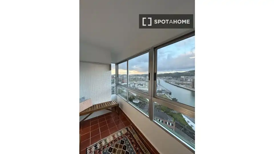 Schlafzimmer von Wohnung zur untervermieten in Bilbao  mit Klimaanlage, Terrasse und Möbliert