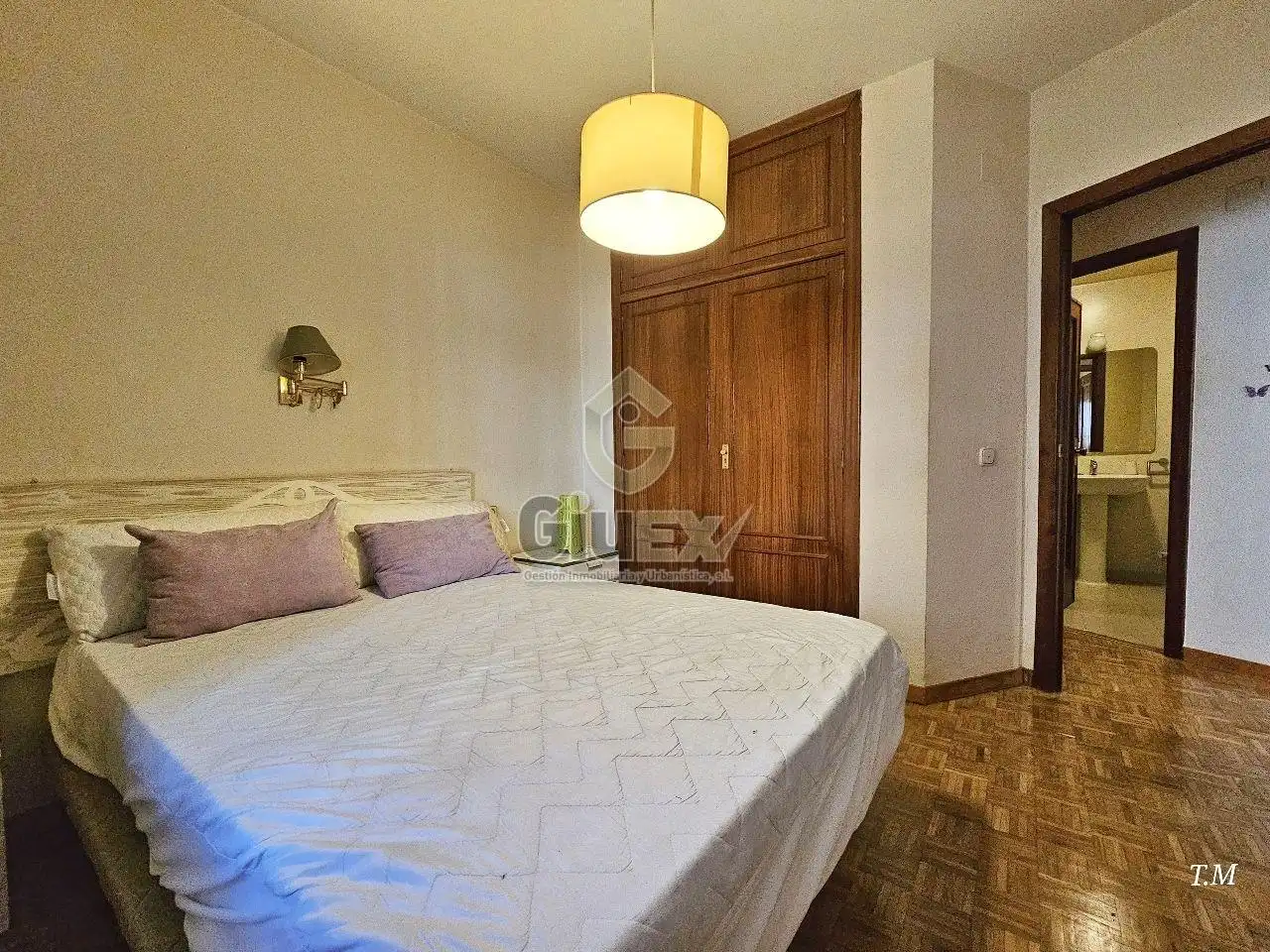 Habitación de Piso de alquiler en Cáceres con Aire acondicionado, Calefacción y Parquet