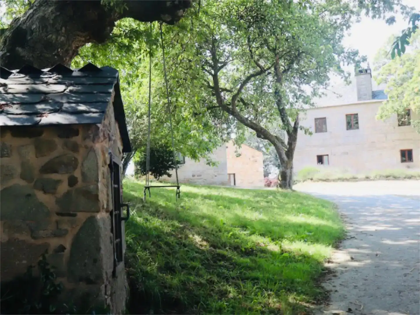 Vista exterior de Pis en venda en Friol amb Jardí privat i Traster