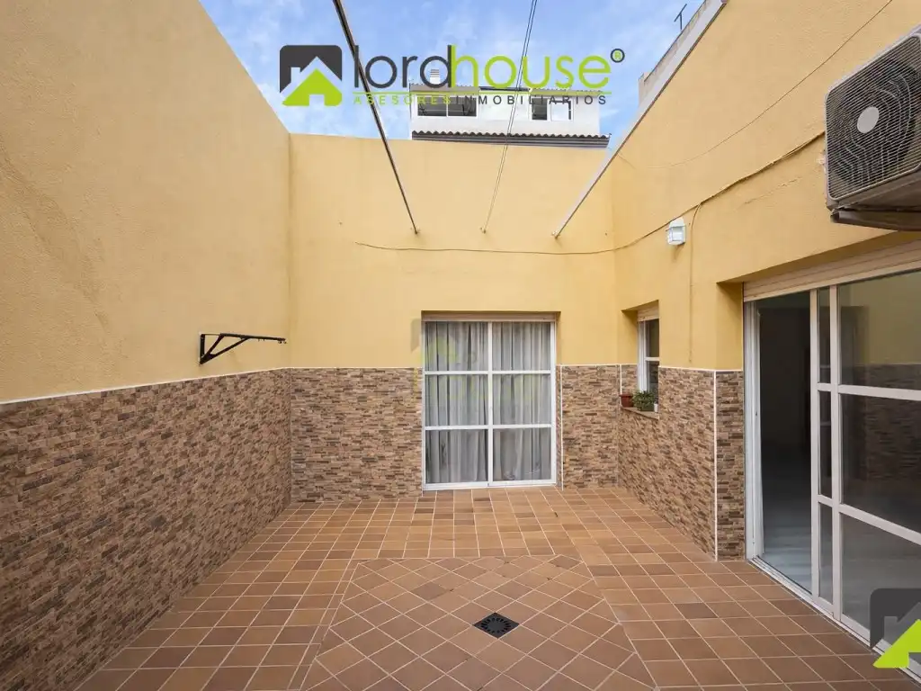 Casa en venta en Calle Empedrada