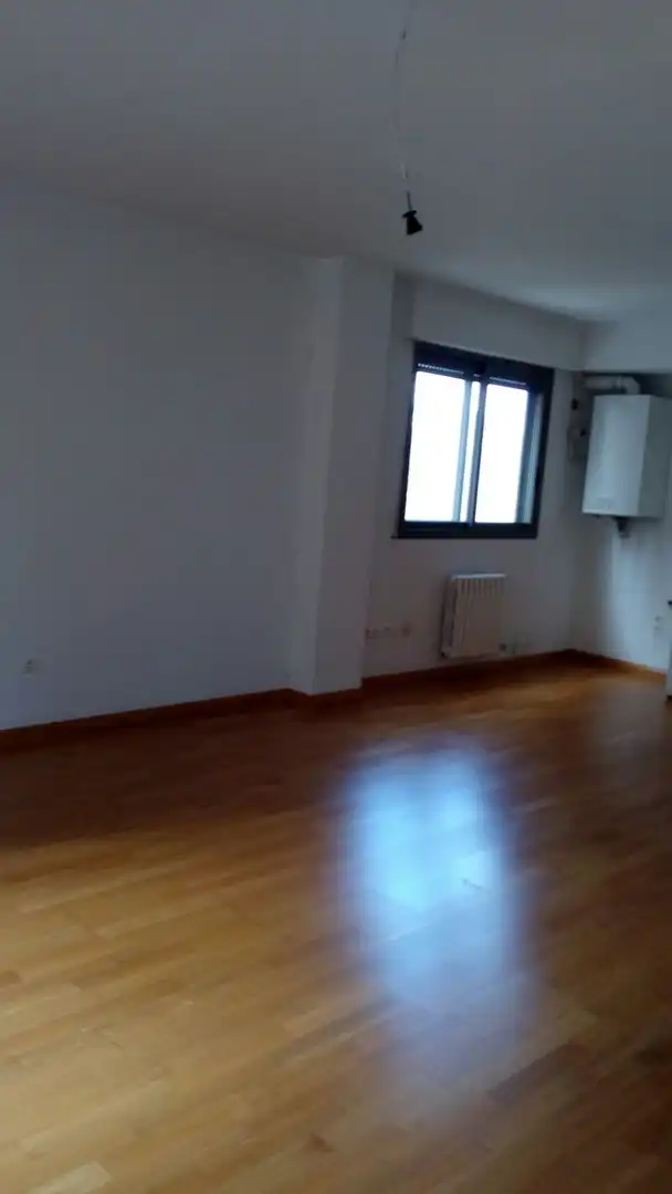 Habitación de Oficina de alquiler en Zaragoza con Aire acondicionado y Calefacción