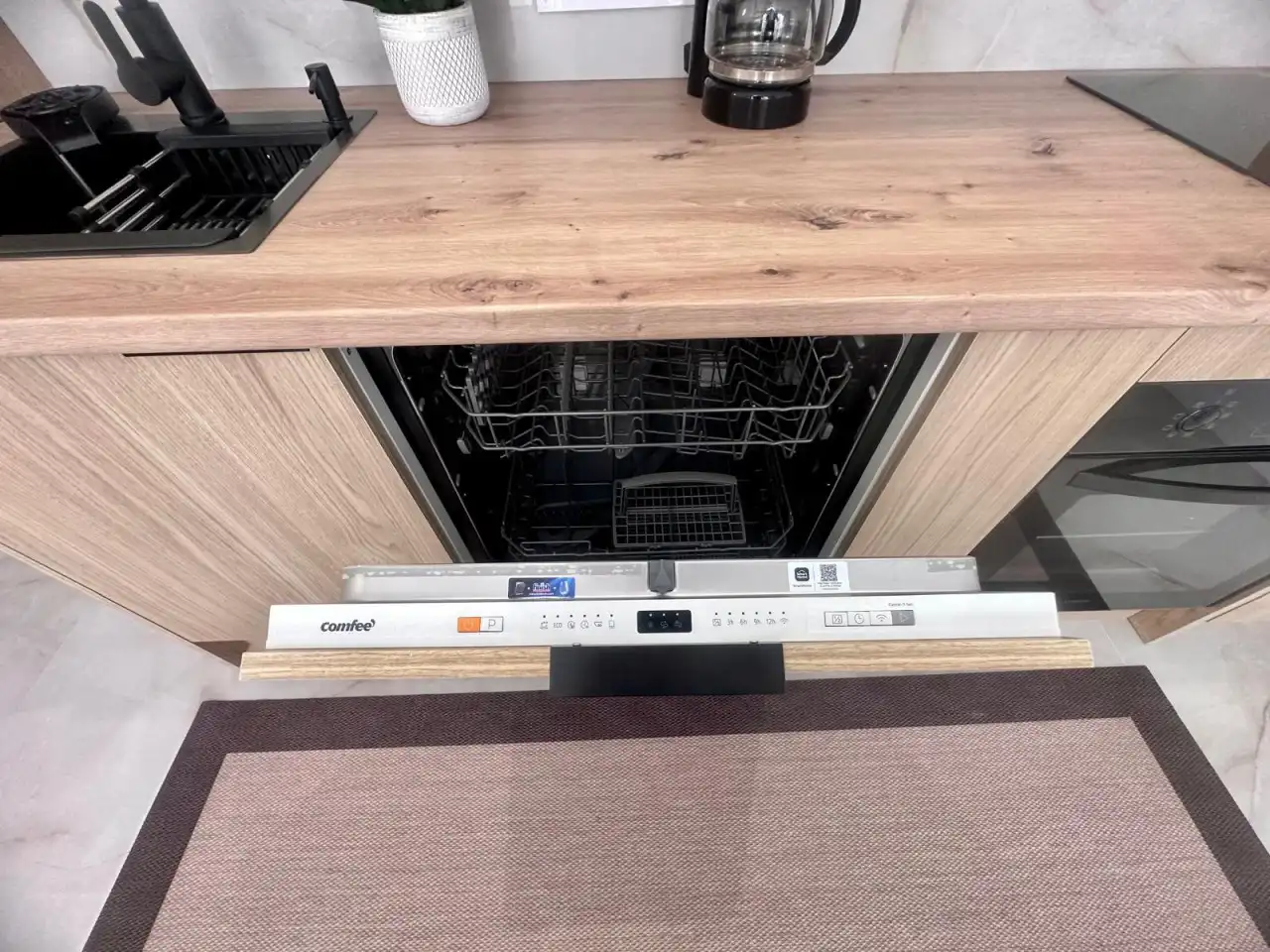 Kitchen of Flat for sale in Torrevieja  with Air Conditioner, Heating and Terrace