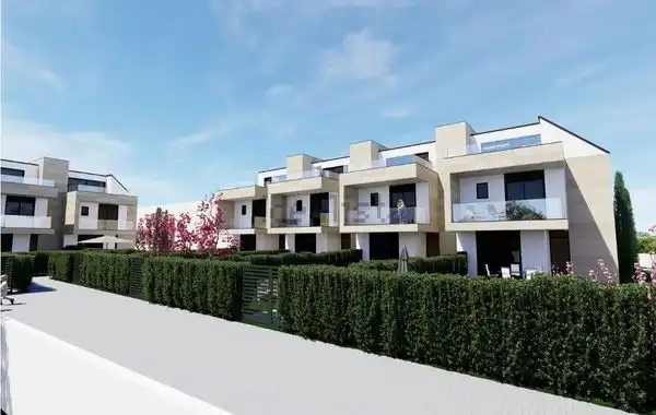 Vista exterior de Casa adosada en venda en Vigo  amb Calefacció, Jardí privat i Terrassa