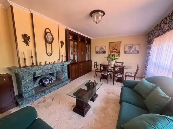 Sala de estar de Casa o chalet en venta en A Guarda   con Calefacción, Jardín privado y Terraza