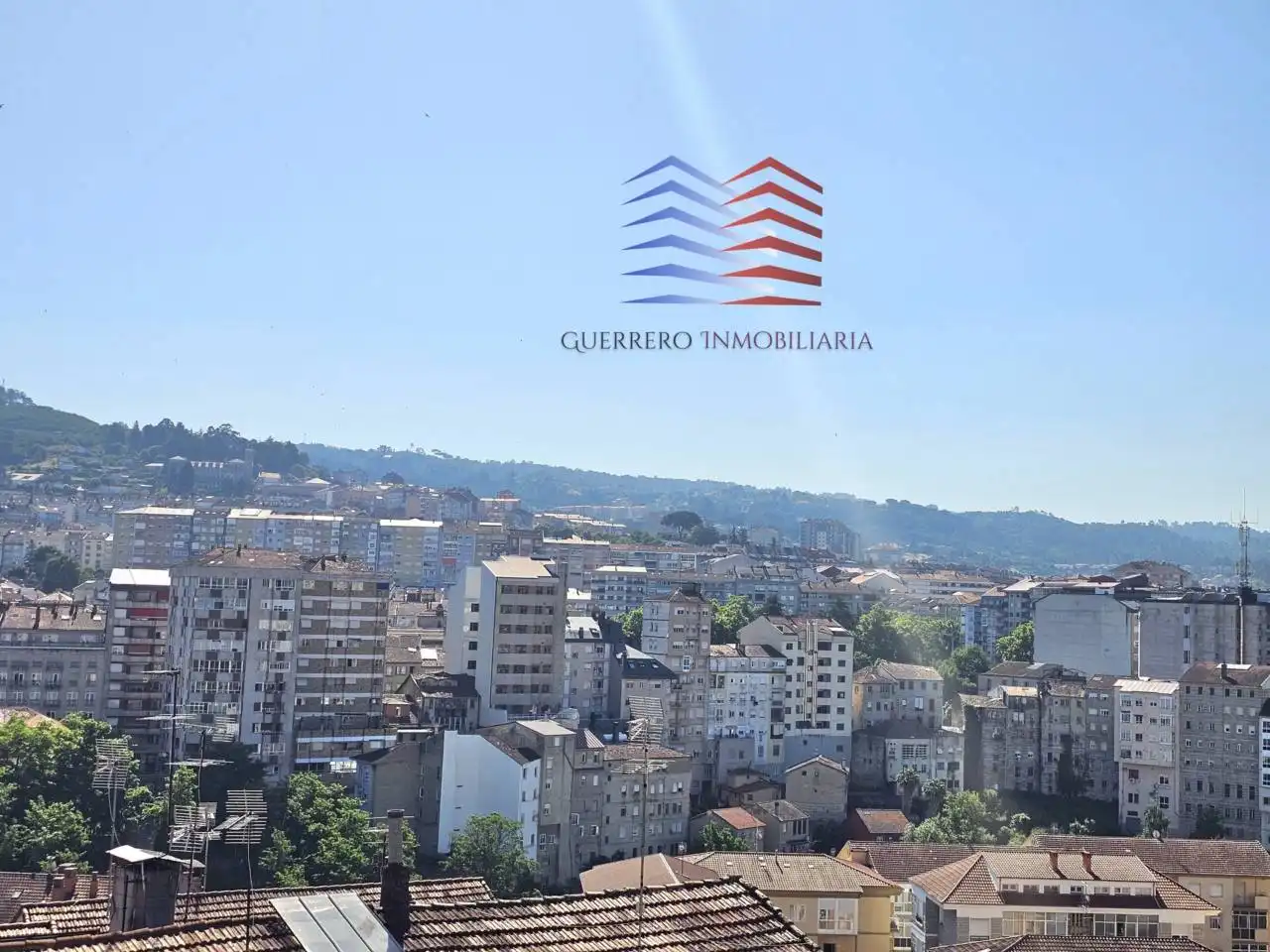 Vista exterior de Dúplex de lloguer en Ourense Capital  amb Calefacció, Parquet i Terrassa