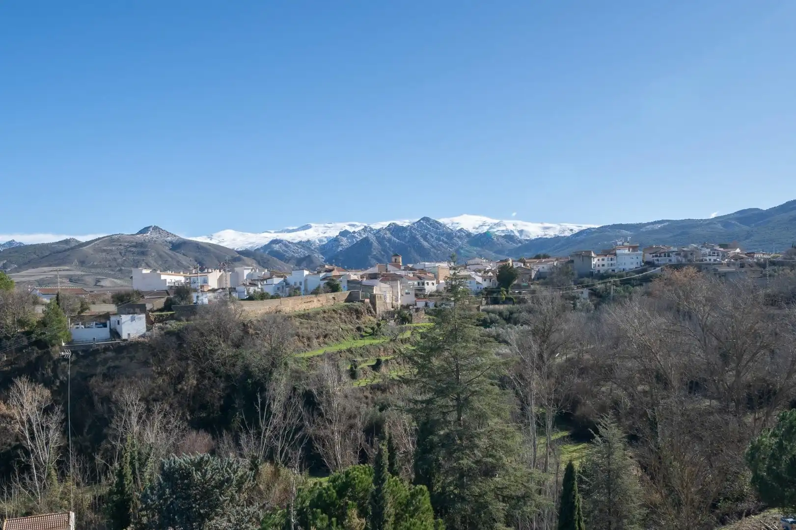Vista exterior de Casa o xalet en venda en Dílar amb Jardí privat