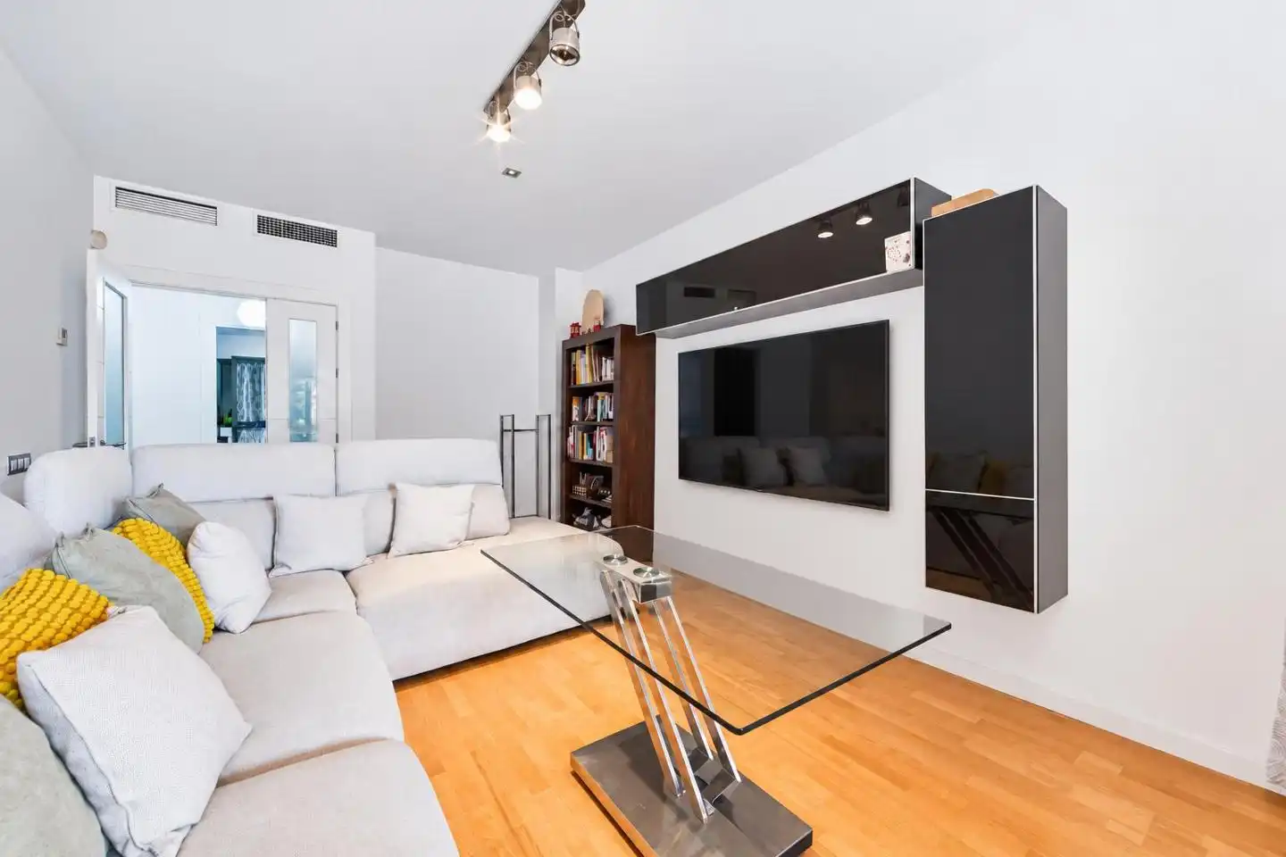 Wohnzimmer von Wohnung zum Verkauf in Almería mit Klimaanlage, Heizung und Terrasse