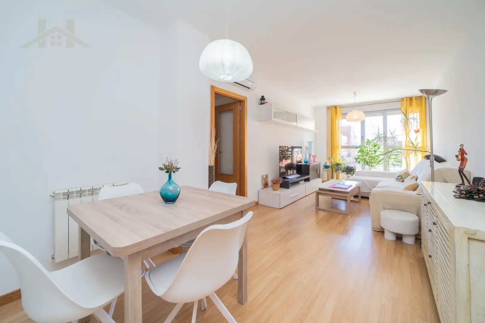 Wohnzimmer von Wohnung zum Verkauf in Universidad - Hospital