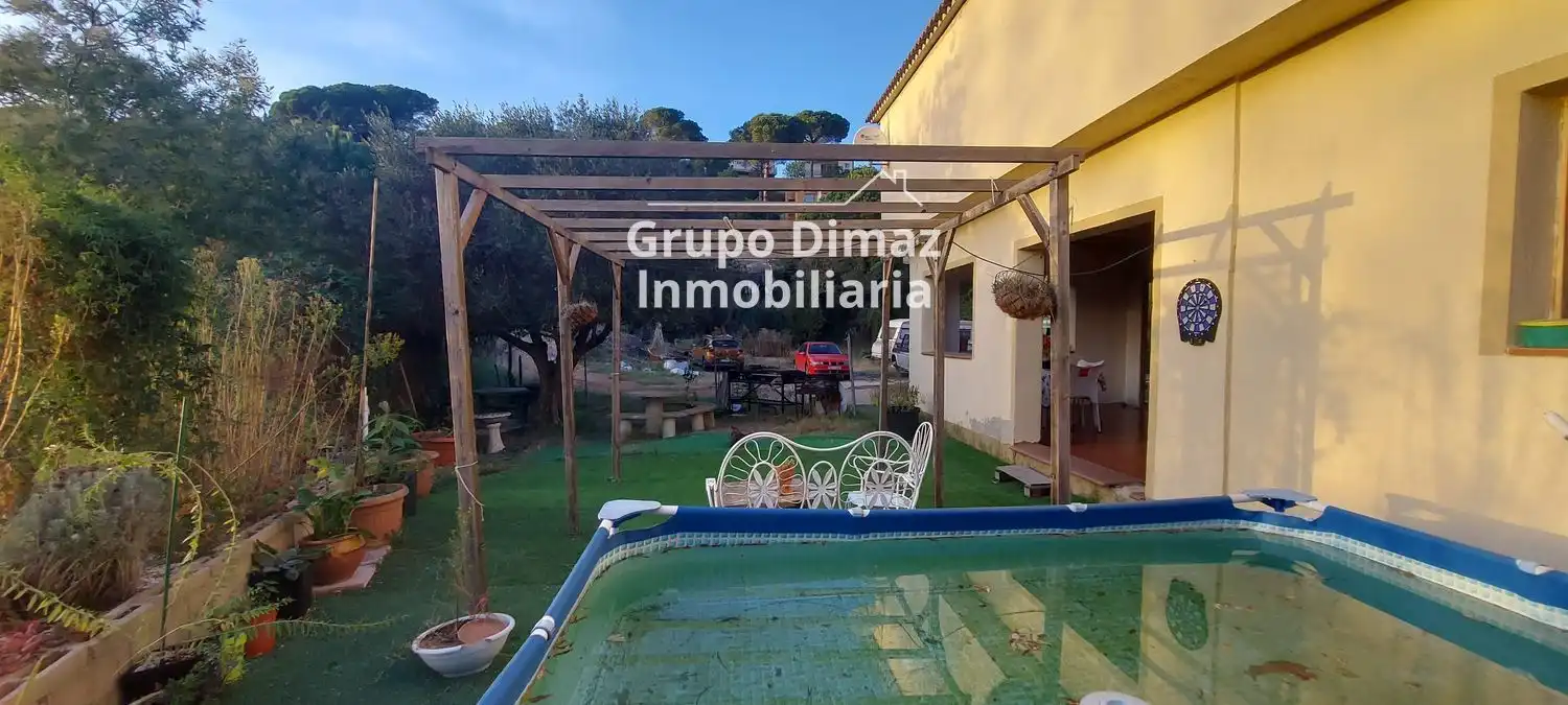 Piscina de Casa o xalet en venda en Vidreres amb Terrassa, Traster i Piscina