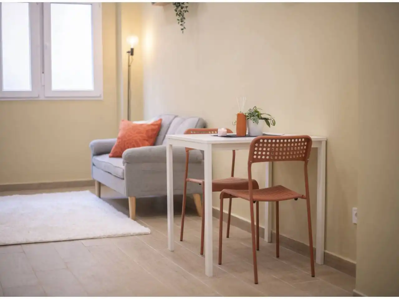 Sala de estar de Estudio de alquiler en Barcelona con Aire acondicionado, Amueblado y Alarma