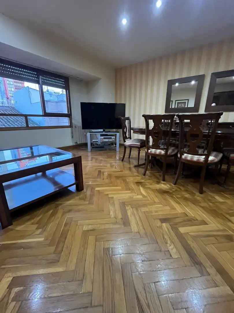 Wohnzimmer von Wohnung zur Miete in Castellón de la Plana / Castelló de la Plana mit Klimaanlage, Parkett und Möbliert