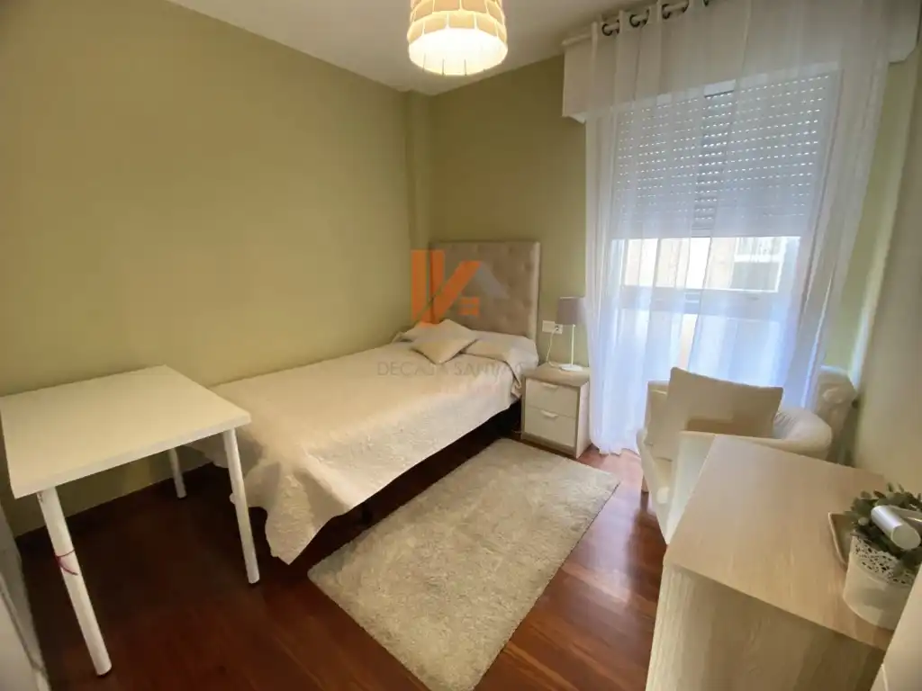 Flat for rent in Rua Feans, Campus Sur - Santa Marta