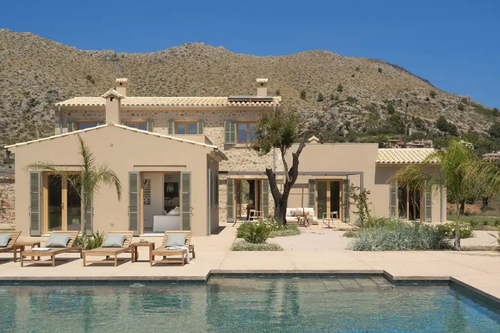 Landhaus mit Pool zum Verkauf in Port de Pollença