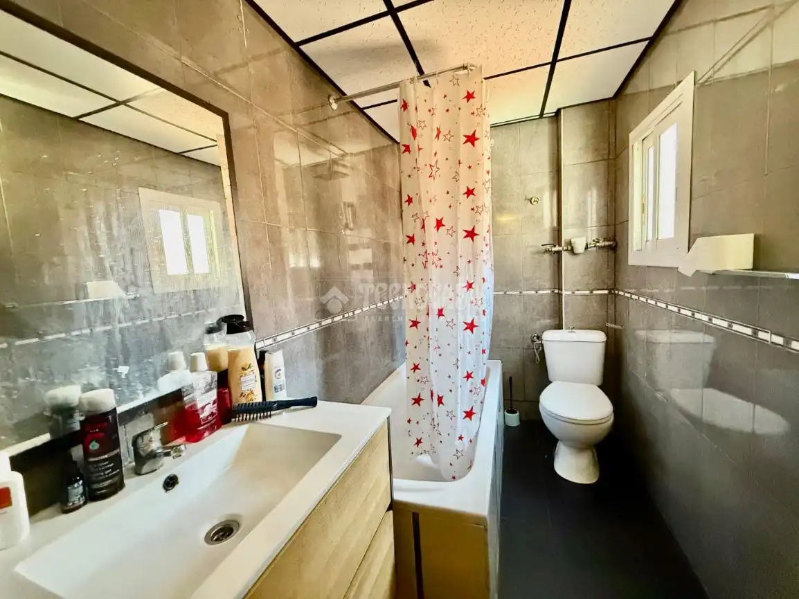Baño de Piso en venta en Zaragoza con Calefacción y Parquet