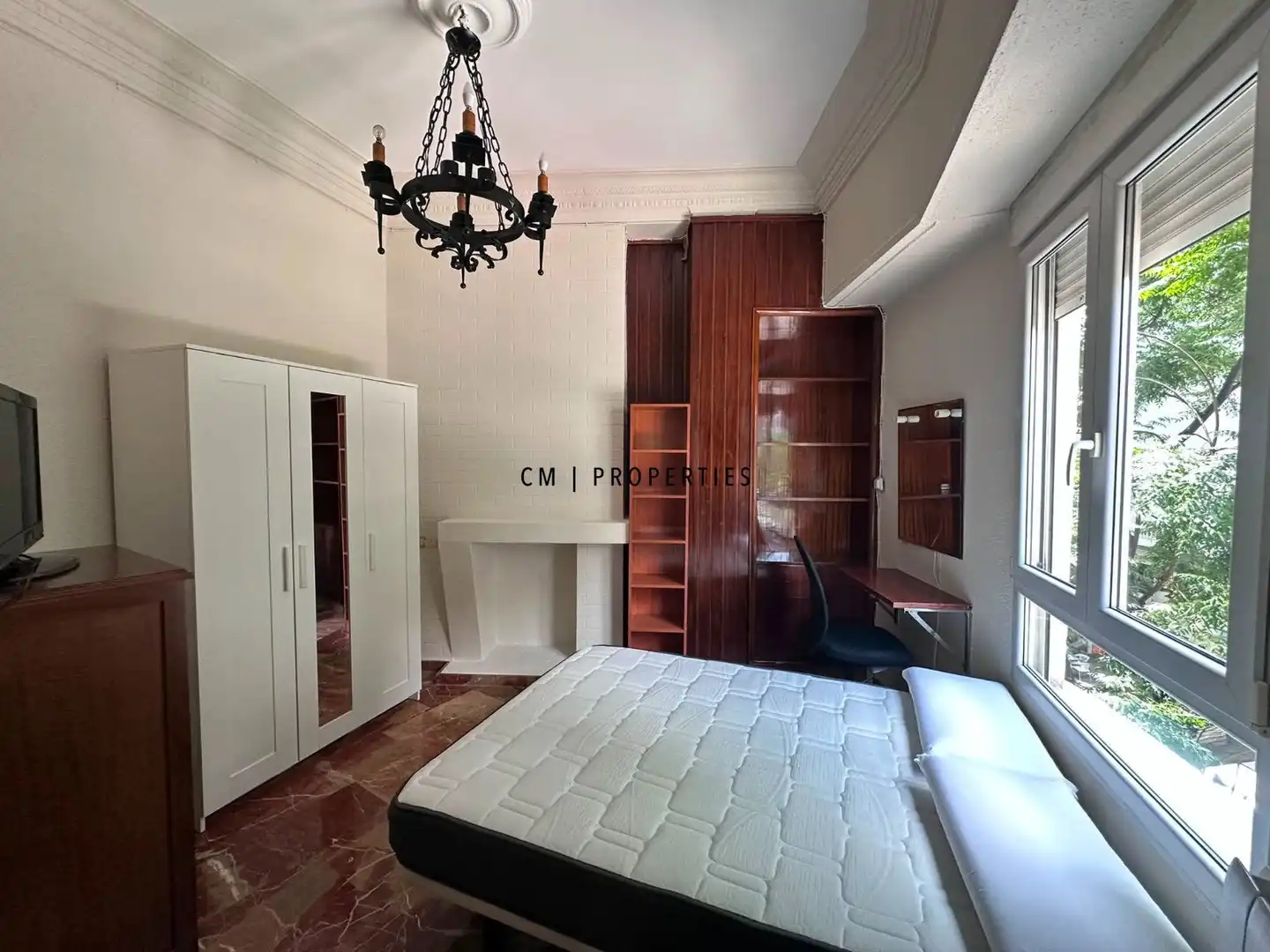 Schlafzimmer von Wohnung zur Miete in Valencia mit Heizung, Möbliert und Ofen
