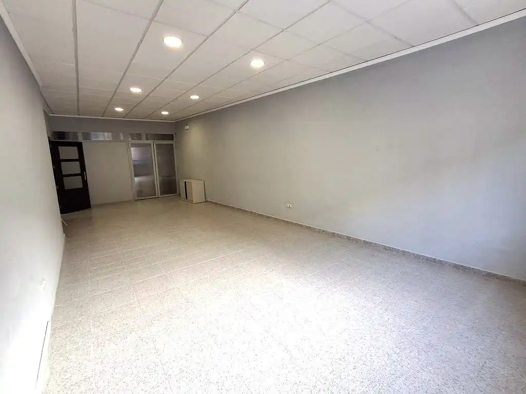 Local comercial de lloguer a La Roda, imagen 6