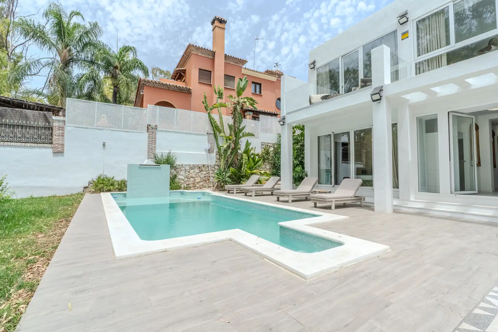 Piscina de Casa o xalet de lloguer en Marbella amb Aire condicionat, Calefacció i Jardí privat