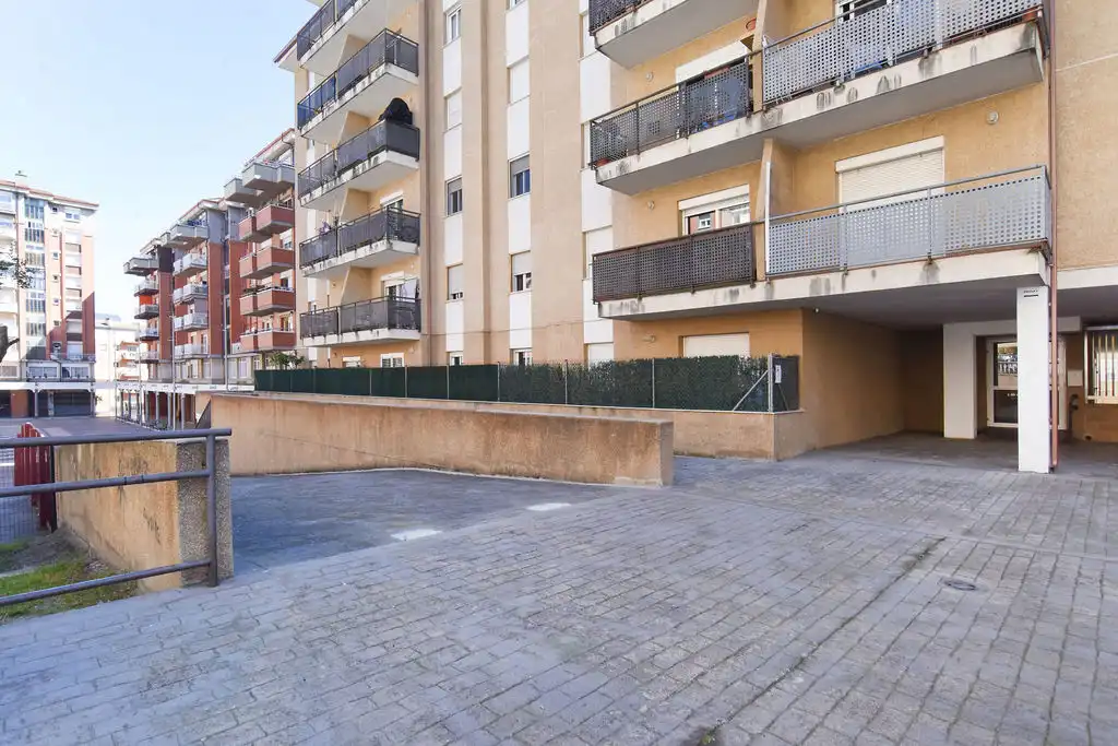 Vista exterior de Piso en venta en Vic